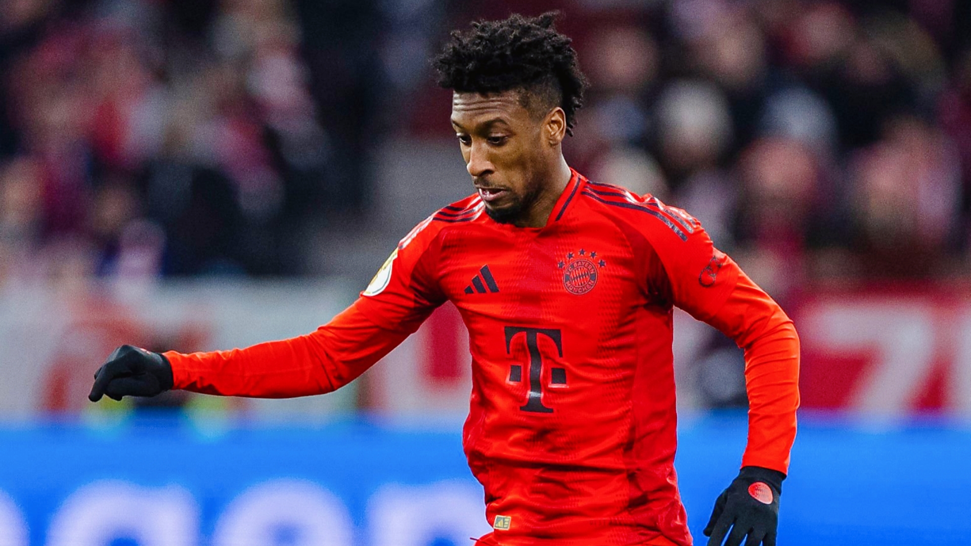 科曼的合同2027年到期，他计划今夏离开拜仁并首选沙特，拜仁也将批准转会申请。