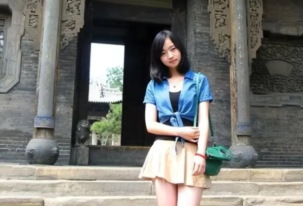 985大学高材生退学当尼姑，被称为“最美尼姑”，十四年过去，她有没有后悔当初做了
