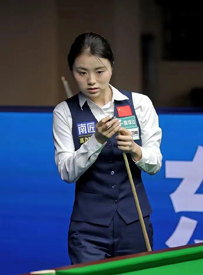 女子斯诺克世锦赛卫冕！
不知道还有女子的世锦赛，影响力不大吧？
奖金是多少？
中