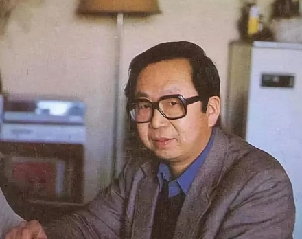 1982年，作曲家王立平接下了一个烫手山芋——为87版《红楼梦》谱曲。他立下规矩