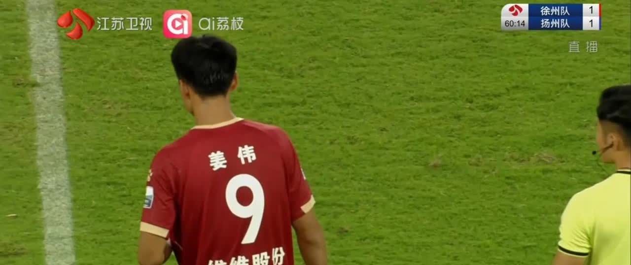 徐州VS扬州，2：1
徐老大打谁都让人胆战心惊的，
都是小比分赢，还经常先输