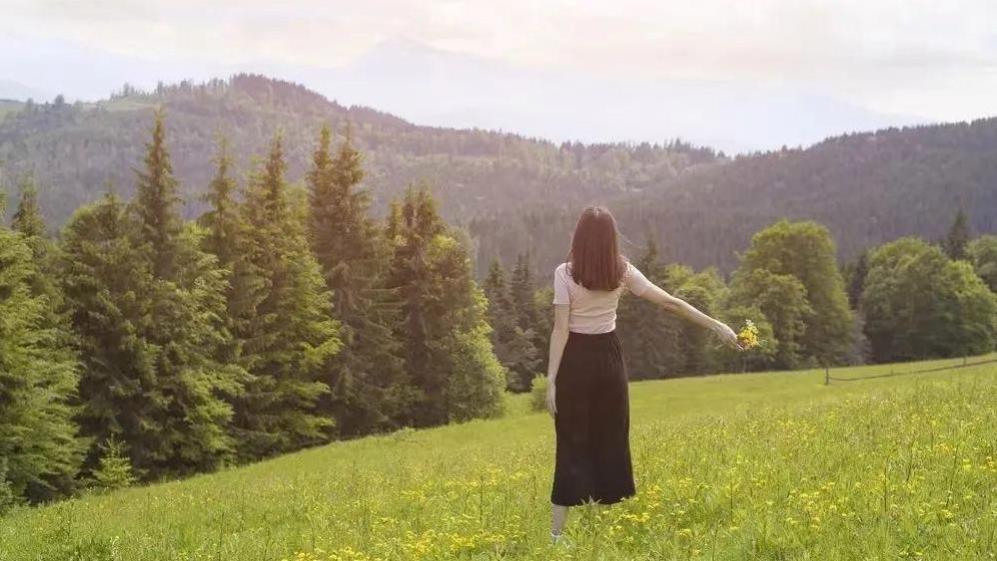 长久的男女关系，不是经常发微信，也不是总打电话，而是这样子的