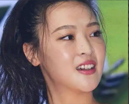 2018年，“排球女神”惠若琪嫁给了“北大才子”杨臻博。可是结婚后几年的时间，却