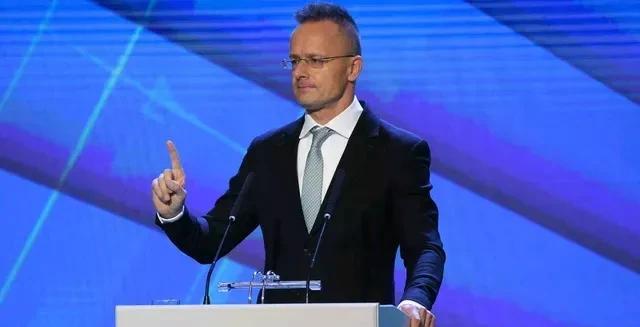 强烈抗议！
匈牙利外长西雅尔多·彼得表示，袭击供应进入匈牙利的俄罗斯能源基础设施