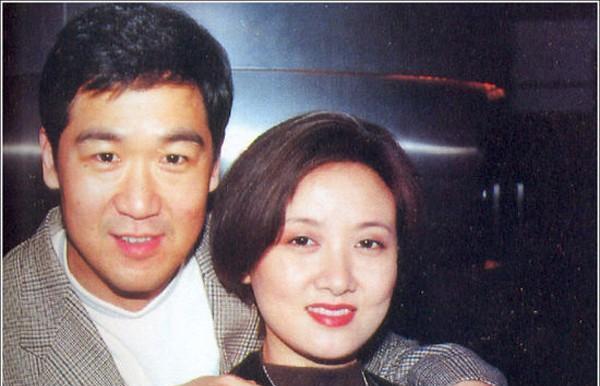 1990年代，在邓婕的劝说下，张国立在北京奥森公园买一个1000平米的地产，当时