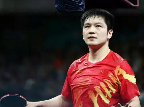 樊振东为什么不结婚？因为他脑子里除了乒乓球，啥也装不下。



这并非因为他缺乏