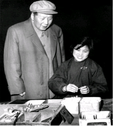 1958年初，毛主席来到沈阳机床开关厂视察，可工人们却态度冷漠，几乎全程都没人抬
