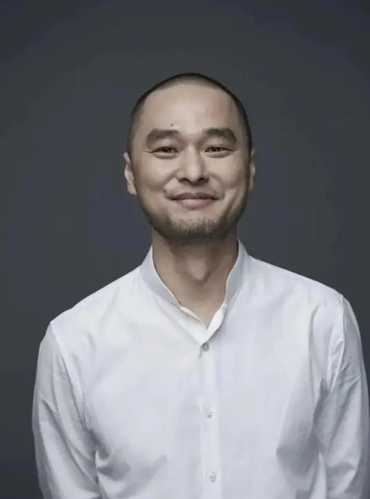 冯唐曾说过的话：人旺财不旺，财旺人不旺。人财两旺寿不长。有的人家财万贯却无人继承