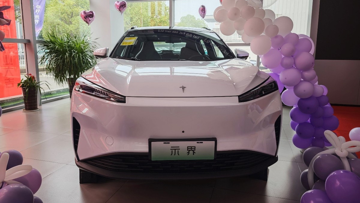 法系车发力新能源，12.58万元起售的示界06，值得买吗？