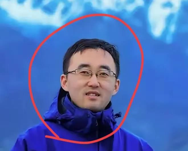 俄罗斯官员此刻怕是喉咙发紧。

才刚宣布拦截了121架无人机，萨拉托夫炼油厂