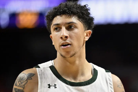 NBA夏季联赛冠军赛，国王78-83不敌黄蜂。

本场比赛，国王24号秀克利福德