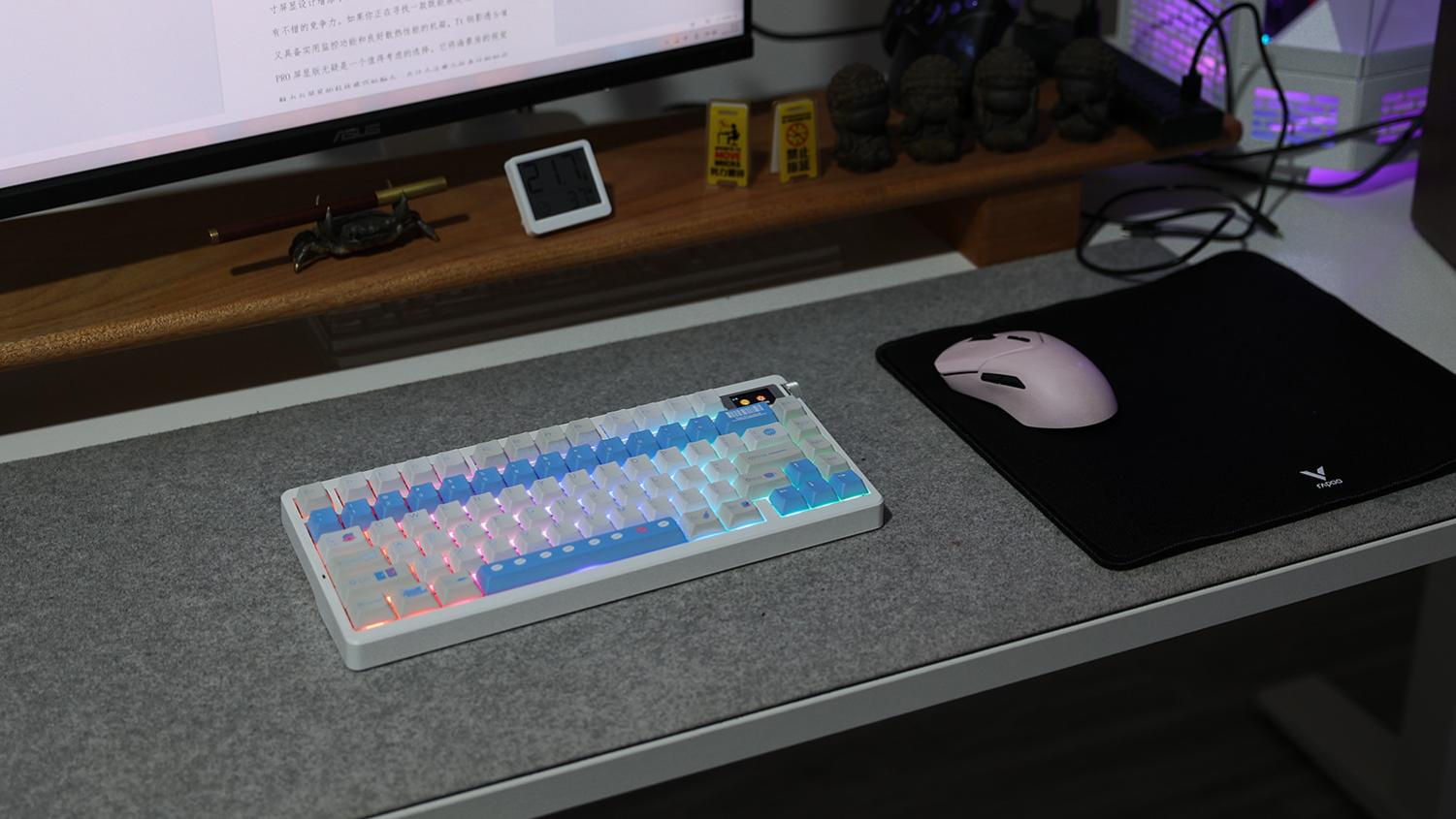 狼蛛nova75无线机械键盘：1.14英寸智能屏加持，279元越级体验