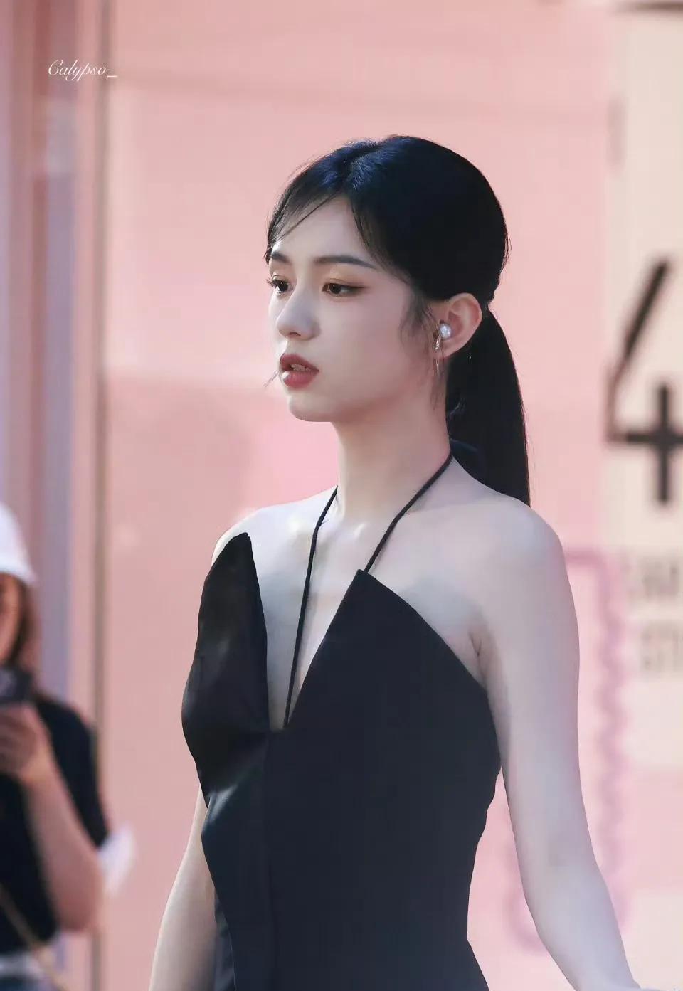 很姐感的一套