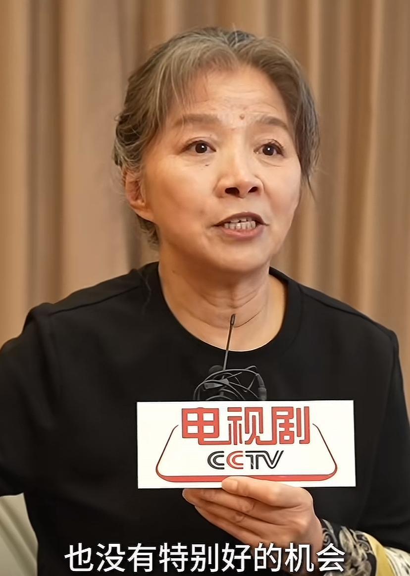 迟蓬说：我演的角色大多数都是农民的角色。有一次村上一个农民非常亲热的问我，你家的