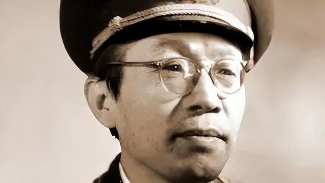 黄克诚率领一个师到锦州，杜聿明瞧不上，部下：这个师三万五千人