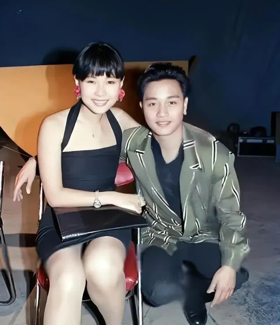 绝美老照片：张国荣与美女，帅气照亮岁月