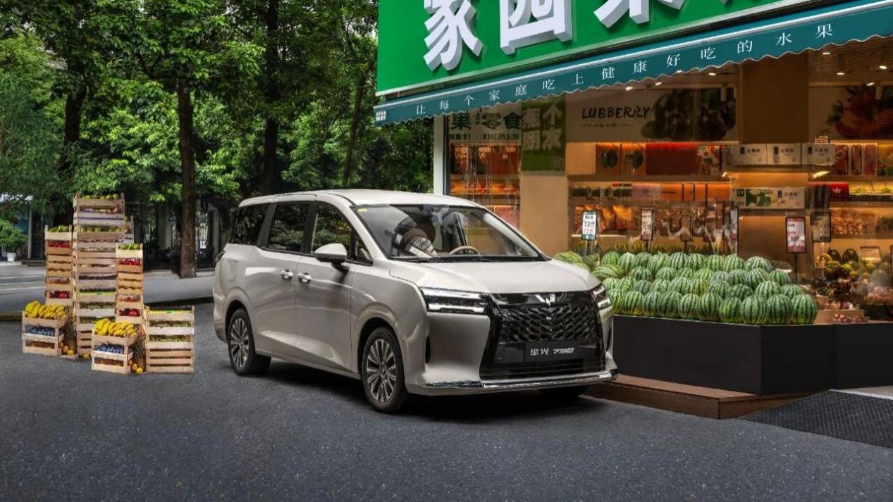 内饰正式曝光，星光730车长超4.9米配7座+侧滑门，舒享座舱也给力