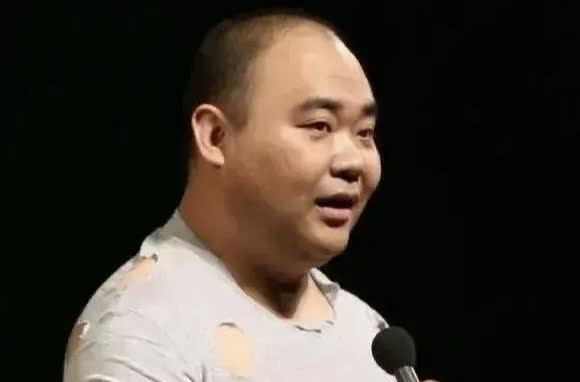 时隔多年真相大白，侯耀华一片良苦用心，侯震去德云社是他安排的