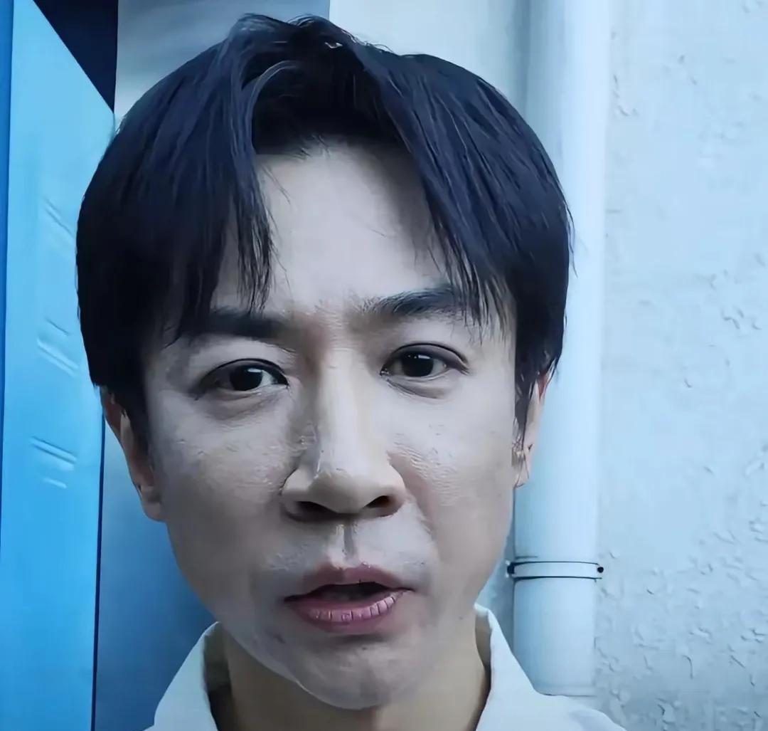 结账台前的一分钟，让张维伊体会到了什么叫“社会性死亡”！
原本只想默默替董璇分担
