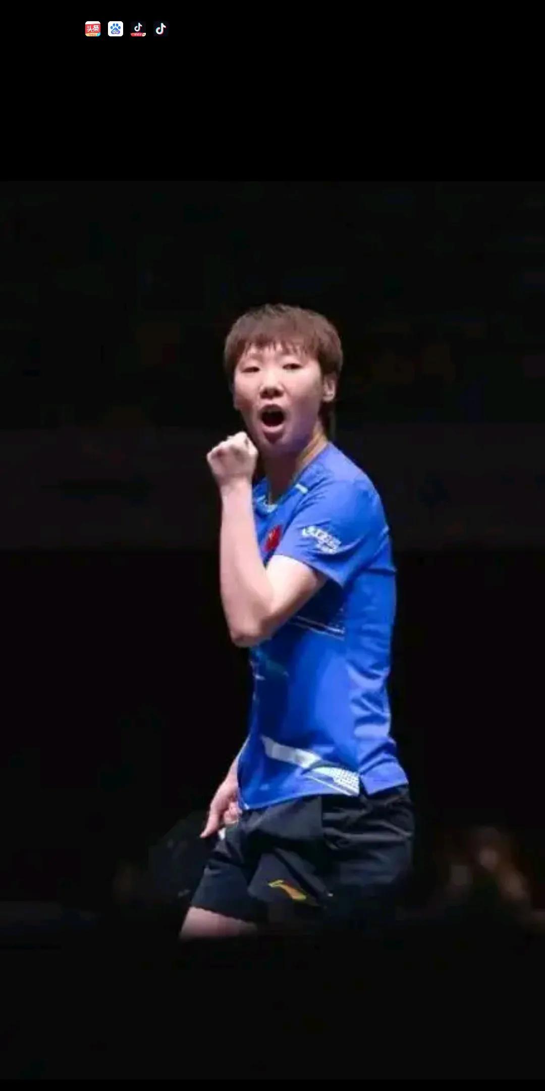 王曼昱4比0战胜张本美和，挺进半决赛，下一场她将与陈幸同争夺一个决赛席位。今天的