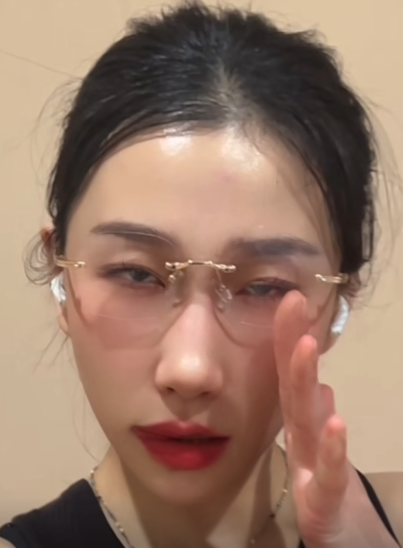 大晚上的女同事给我发了张照片,看到这个 睡意全无