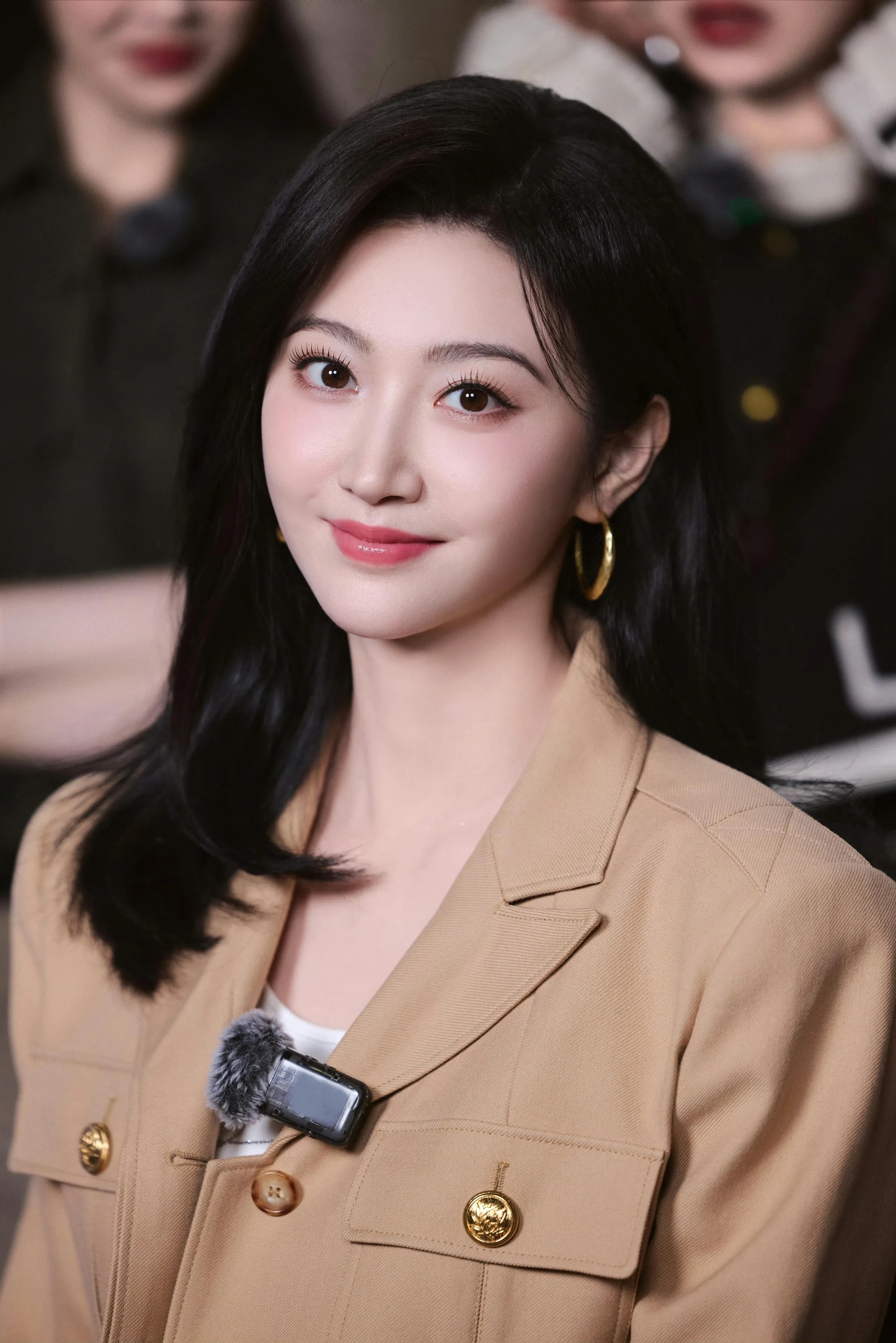 景甜年过三十仍单身？外界猜测不断的背后，竟藏着这三个扎心真相…

圈内早有传言说