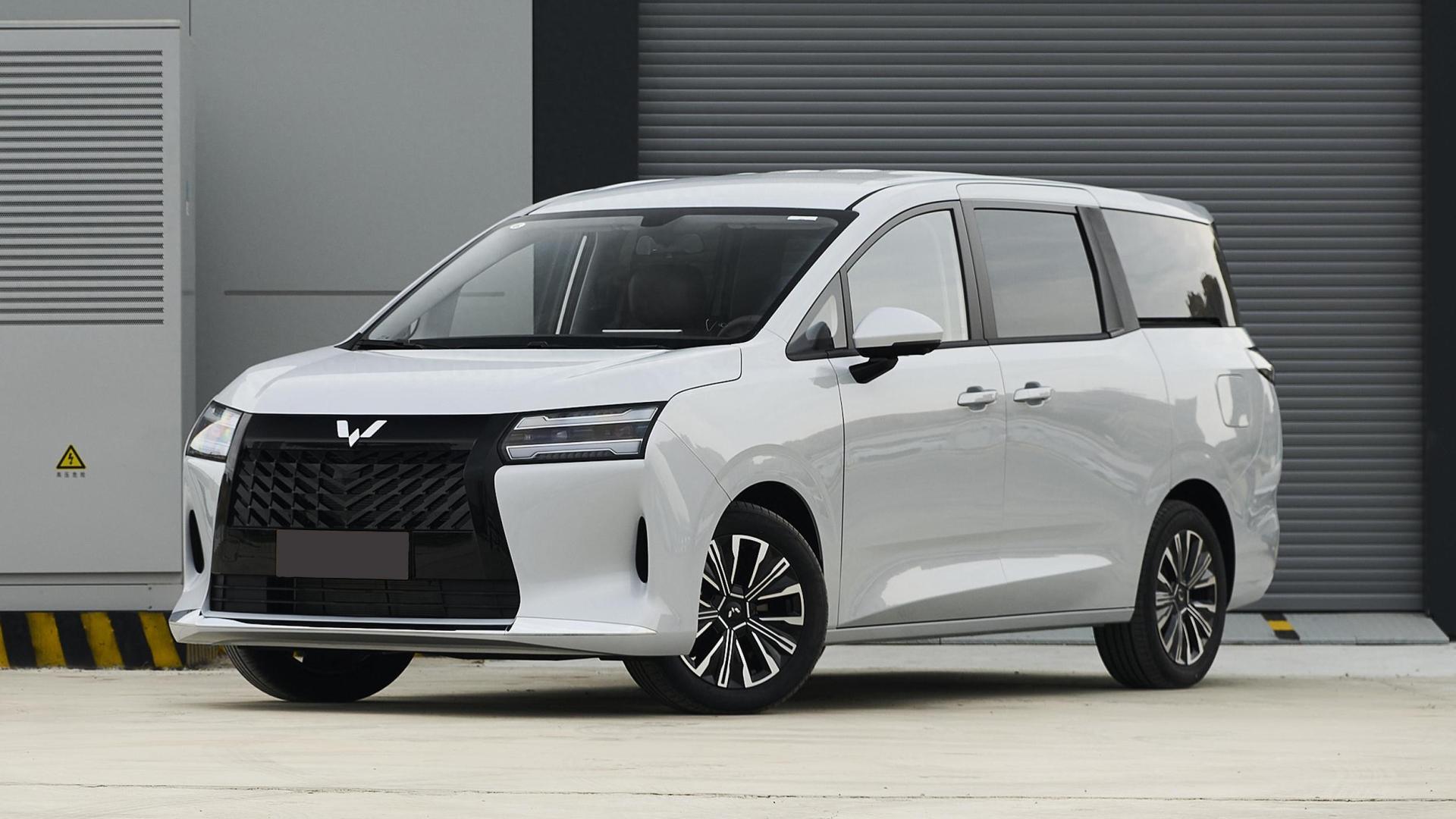 限时价7.1万起，外观动感简约，五菱星光730上市！