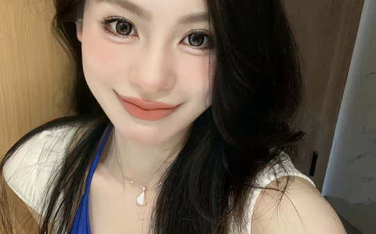 加班太饿吃了包辣条，经理就要扣掉我20万提成，我扭头跳槽，他们悔疯了！