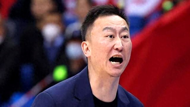 广厦不敌青岛，赛后听听各界媒体专家怎么说，辽篮坐收渔翁之利