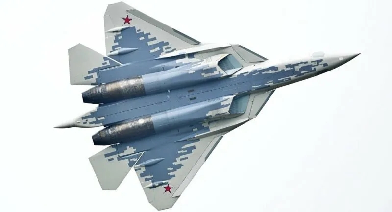 俄罗斯空天军第一副司令亚历山大·马克西姆采夫中将近日透露，第五代隐身战机苏-57