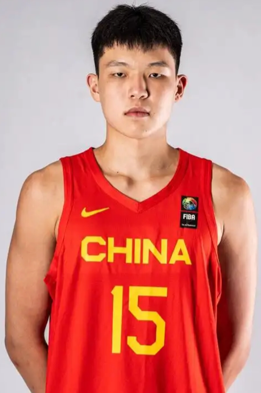 恭喜杨涵森首轮第十六顺位被开拓者选中，中国篮球下一个希望，希望他不要被成功、失败