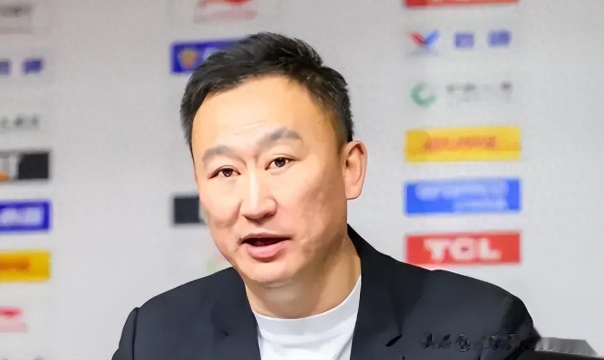 青岛男篮遭遇四连败 排名下滑 主帅剖析困境