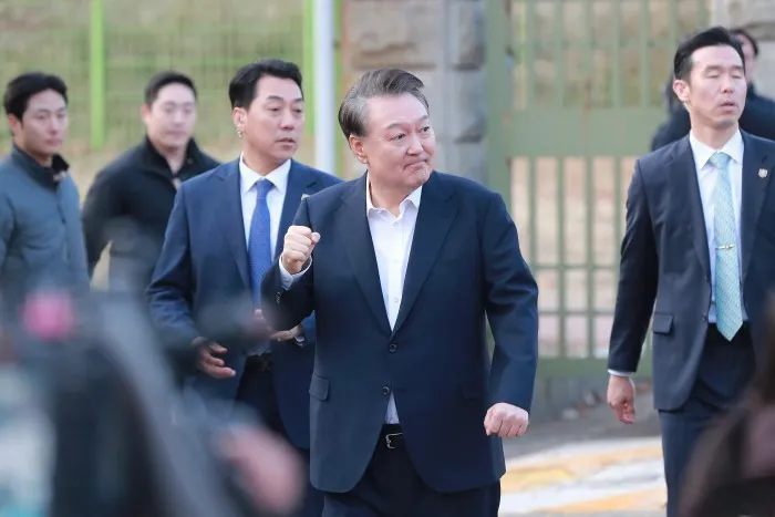 尹锡悦宣判时间悬了。

当地时间11日，韩国方面表示，关于弹劾案最终宣判的时间目