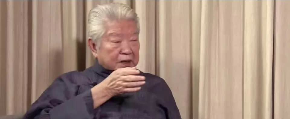 蔡澜这一生最大的遗憾，应该是没有子女，晚年比较孤独吧。

蔡澜是香港著名的风