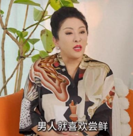 向太揭露娱乐圈黑幕！出轨只是冰山一角，暗指郭碧婷要懂得忍耐？

 
娱乐圈，这个
