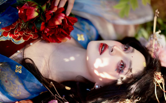 重生后，负心汉要我再次替嫁，我转身走上和亲鸾轿