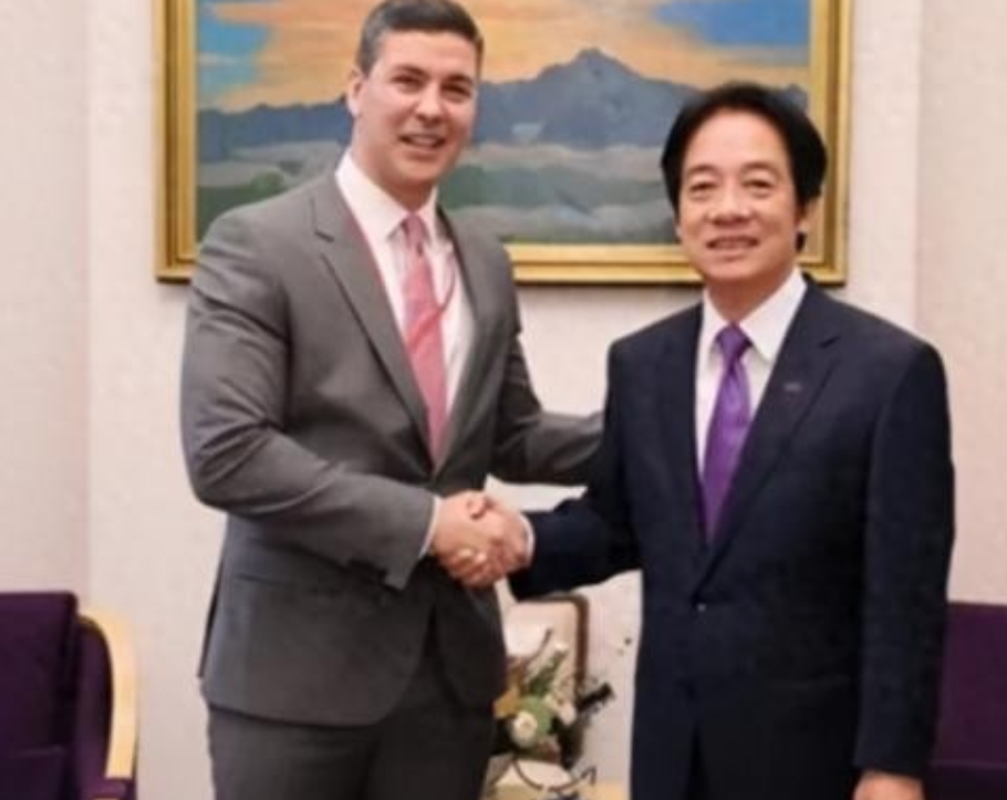 第二个立陶宛出现了？主动邀请赖清德访问，中国68年的友谊喂了狗

巴拉圭总统佩尼