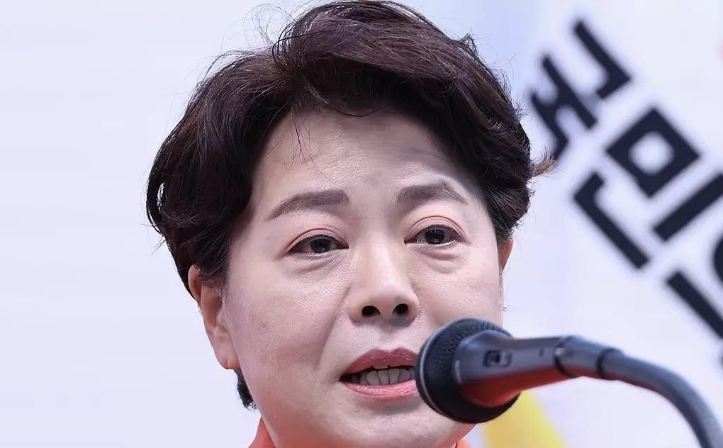 革新喊话，大佬们该牺牲了











---











你