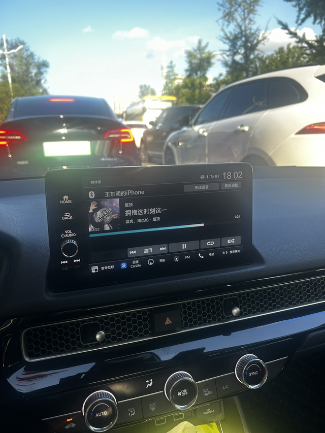 思域油耗上升问题找到了
开车路线没变，原来油耗一直5.多，入冬后开暖风6.多了。