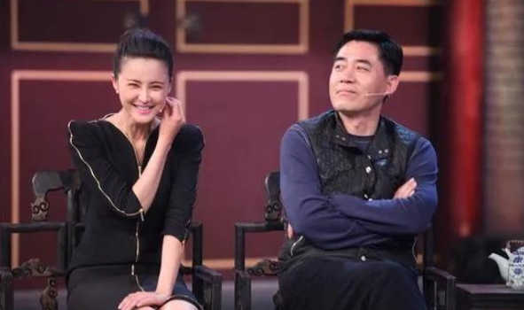 1995年，《大宅门》开拍不久后，陈宝国就把9w片酬摔到了投资方的桌子上，表示自