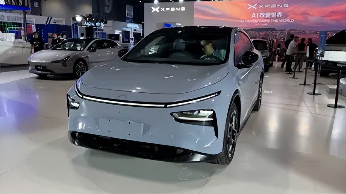 标称续航702公里！配80.8度电池+296马力，小鹏G7真值23万？