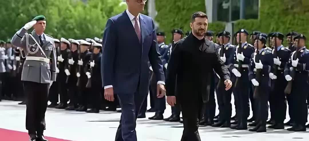 俄罗斯警告德国。如果德国给乌克兰的导弹打到俄罗斯境内，俄罗斯就要去炸柏林
  