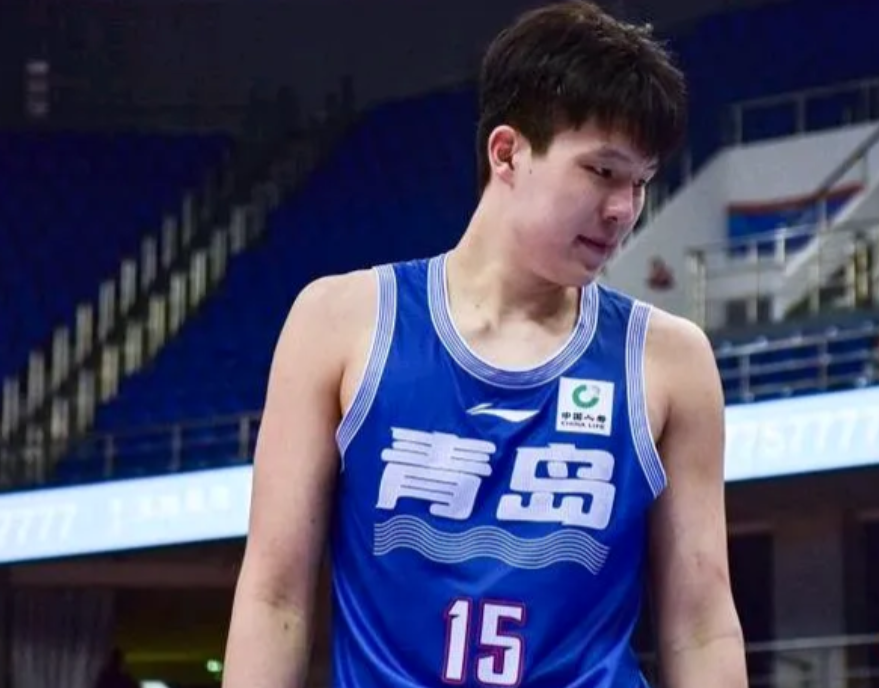 中国又有球员被NBA选中，以后我就是开拓者队的球迷了。根据来自NBA选秀的消息，