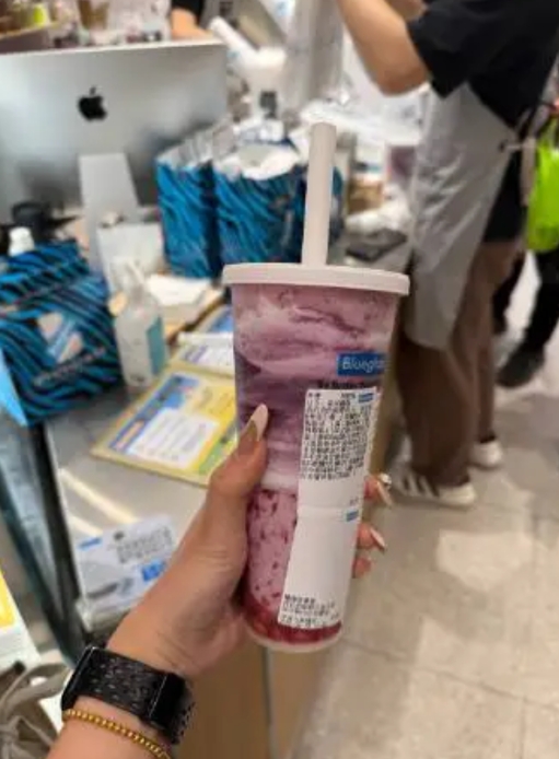我不服又买了一杯，又被放倒了