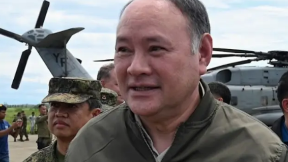 菲律宾公开挑衅中国，发出了警告。

菲律宾国防部长特奥多罗当地时间周三（5日）接