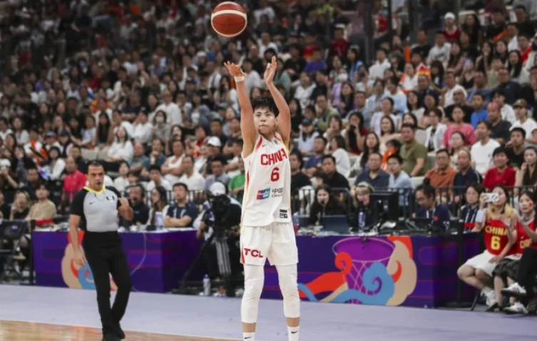 杨舒予希望日后冲击WNBA

在20日对记者透露，中国女篮核心球员杨舒予有日后冲