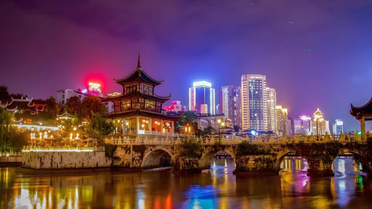 16城风物集结 贵阳城市会客厅掀起消费热潮