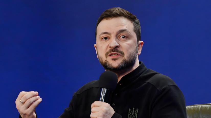 28国瓜分乌克兰倒计时，泽连斯基轻信美西方，付出的代价很惨重