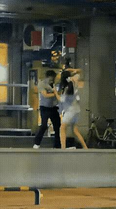 有的女人天生就是贱
村里提起李娟，如今没人再提她当年的“嚣张”，更多是一声叹息。