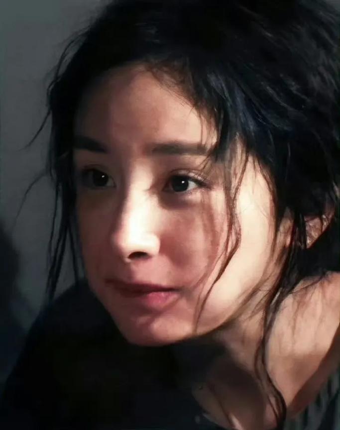 《酱园弄》最新消息来了，
陈可辛最正确的决定就是让杨幂演王许梅
不是因为杨幂不会